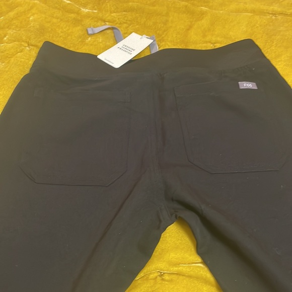 Figs Livingston’s Scrub Pants Black XS - Picture 9 of 9